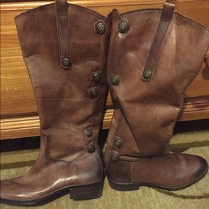 Arturo Chiang women’s boots size 7M like new